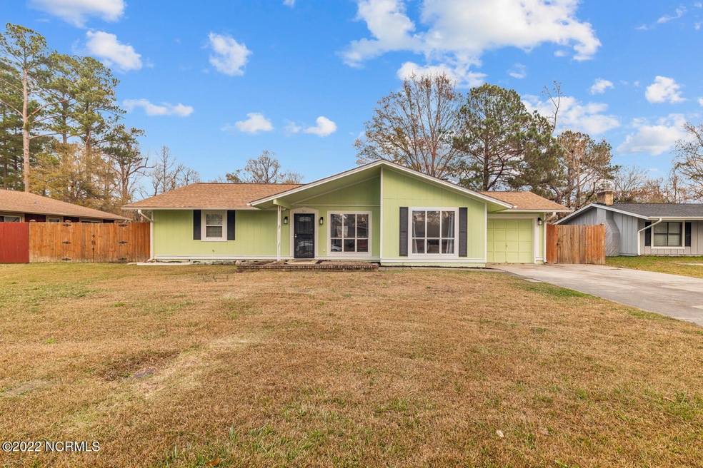 311 Estate Dr, Jacksonville, NC 28540 - photo 1