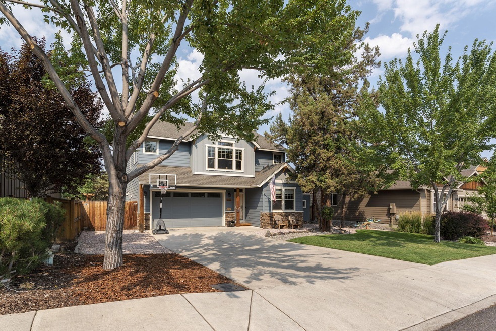 1-web-or-mls-2053 SW 41st St-1