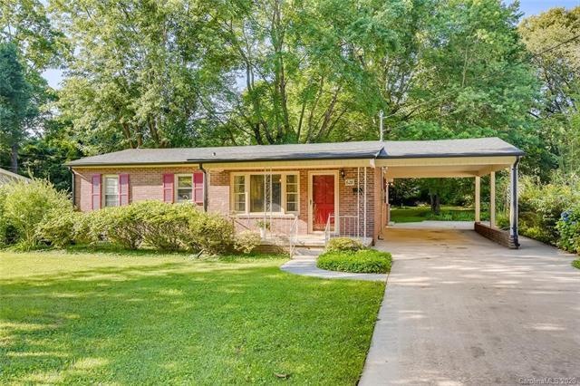 628 Hartness Rd, Statesville, NC 28677 - photo 1