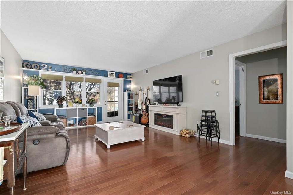 175 Heritage Hills unit E, Somers, NY 10589 - photo 1