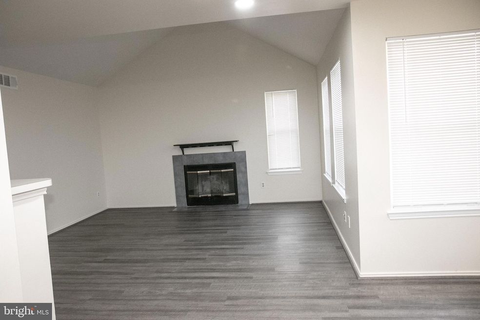 4490 Lord Loudoun Ct, Upper Marlboro, MD 20772 - photo 1