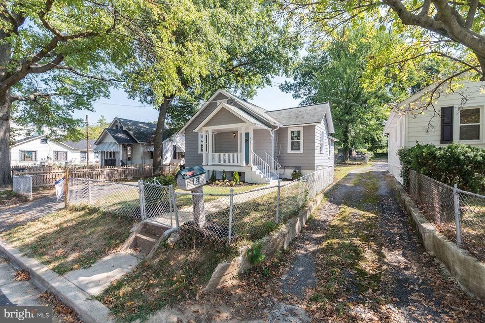 504 Capitol Heights Blvd, Capitol Heights, MD 20743 - photo 1