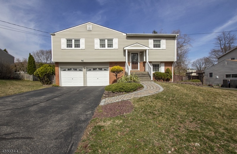 168 College View Dr, Hackettstown, NJ 07840 - photo 1