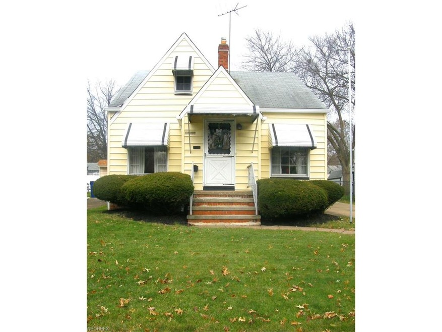 Welcome home! No cut through traffic on this street.