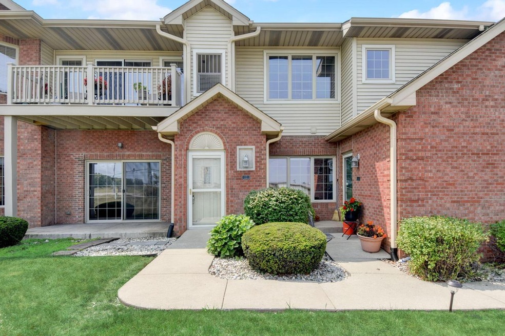 2-web-or-mls-53rd St 12-002
