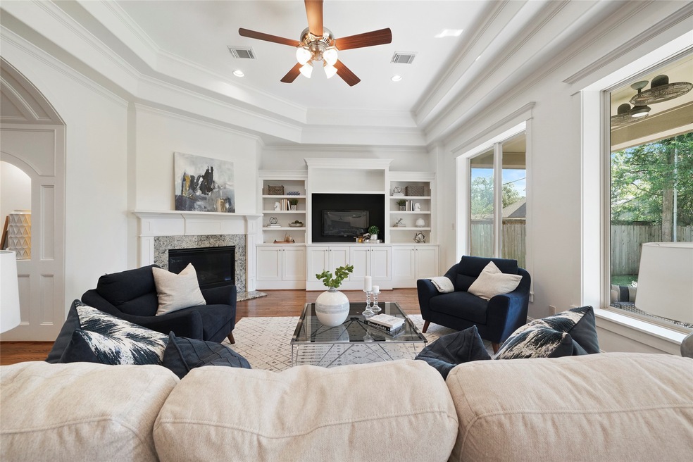 1701 Libbey Dr, Houston, TX 77018 - photo 1