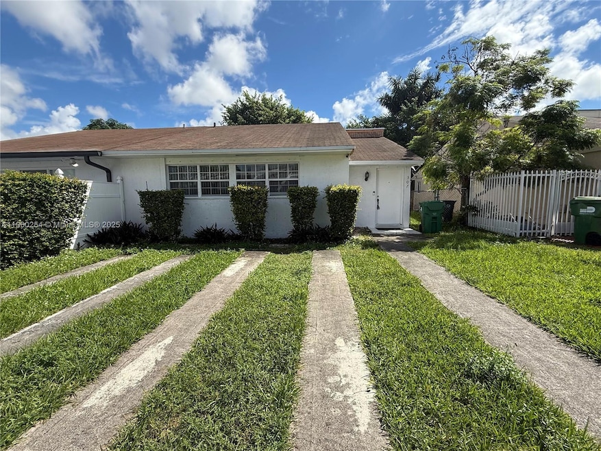 307 SW 96th Ct unit 2, Miami, FL 33174 - photo 1