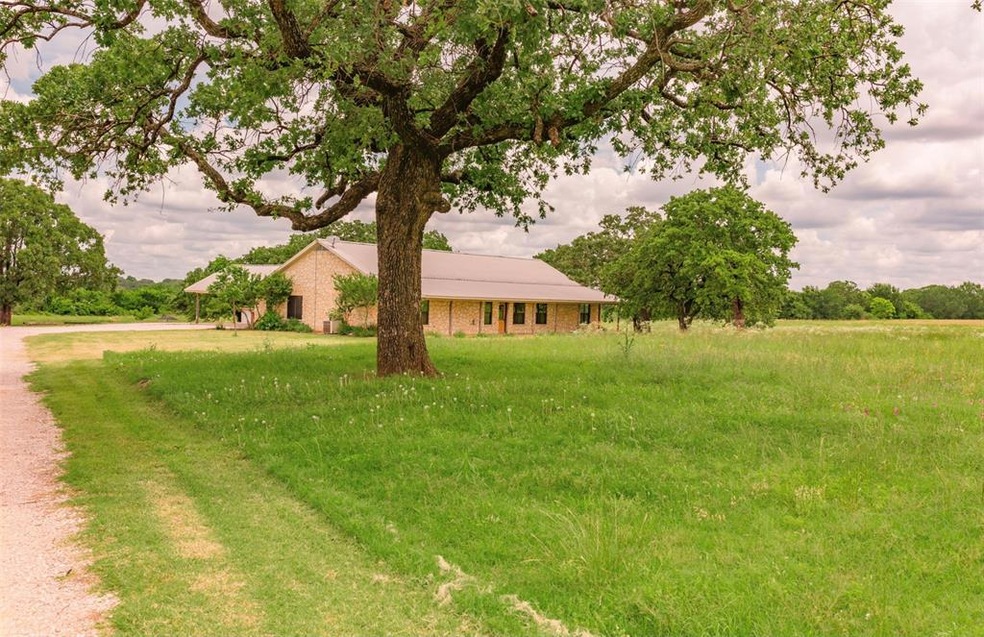 780 County Road 3051, Decatur, TX 76234 - photo 1