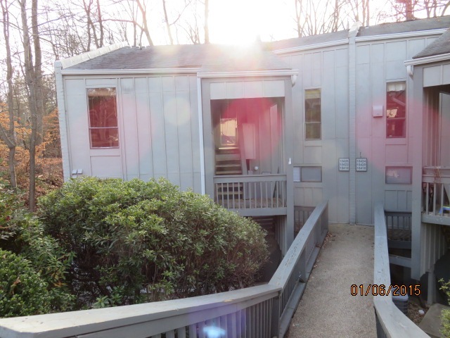 10426 Iron Mill Rd - Front
