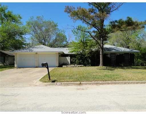 1215 S Ridgefield Cir, College Station, TX 77840 - photo 1