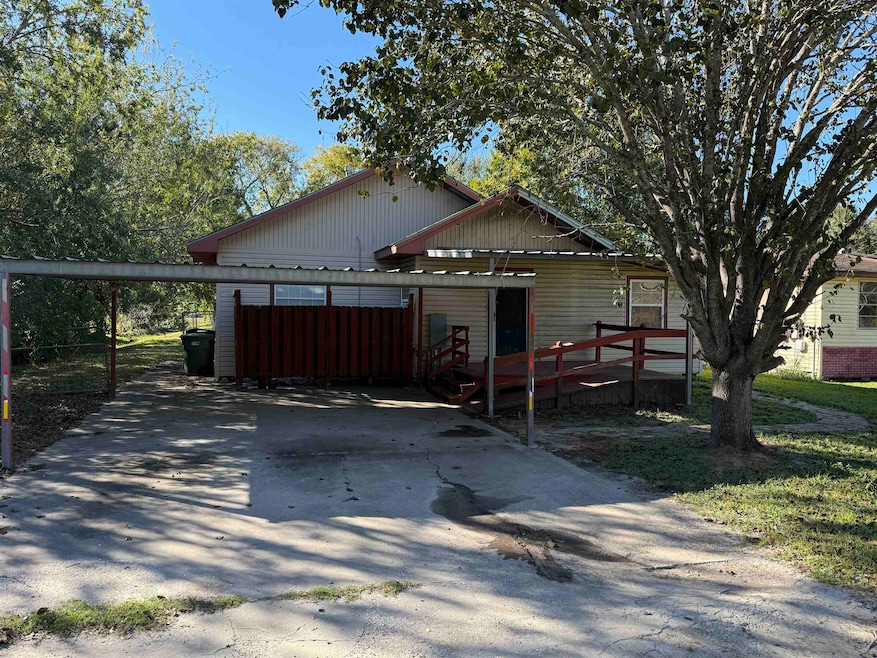 6363 1st Ave, Port Arthur, TX 77640 - photo 1