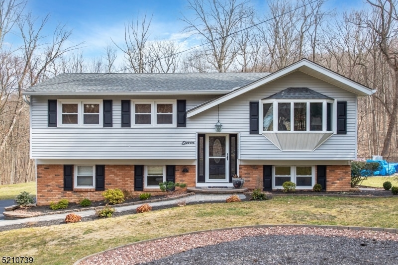 11 Berkshire Ave, Mount Arlington, NJ 07856 - photo 1