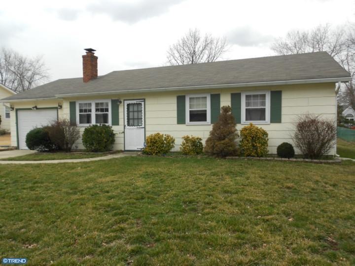 1707 Briarwood Dr, Blackwood, NJ 08012 - photo 1