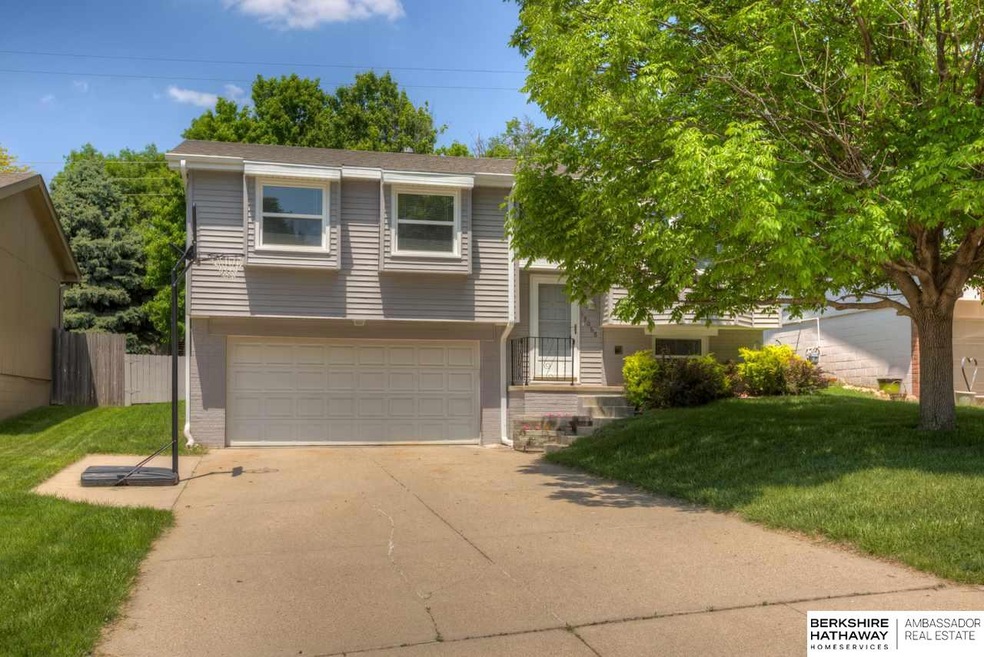 13068 Ames Ave, Omaha, NE 68164 - photo 1