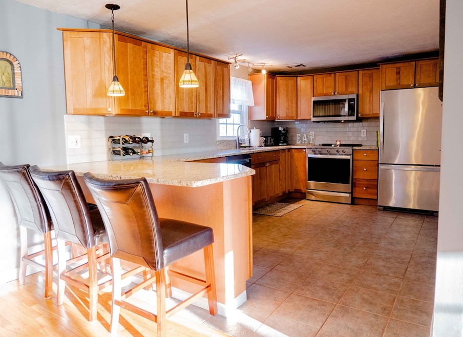 72 Bridle Path Rd, West Springfield, MA 01089 - photo 1