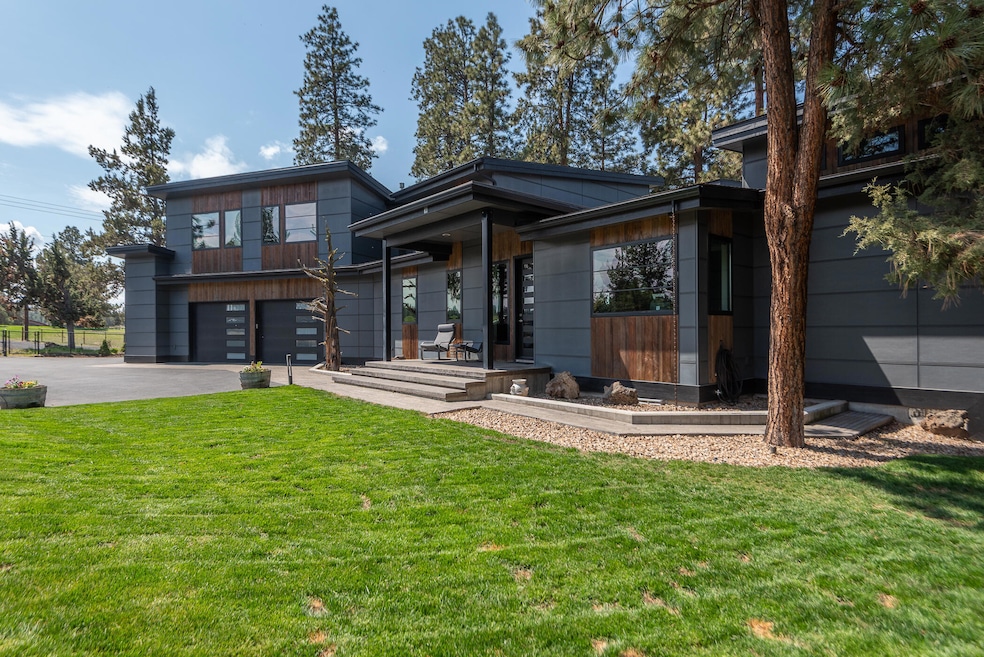 For Sale $3,500,000 • Co-Listing Agent