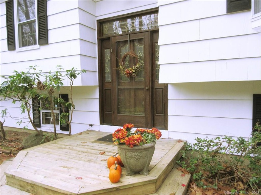 13 Pine Mountain Rd, Redding, CT 06896 - photo 1