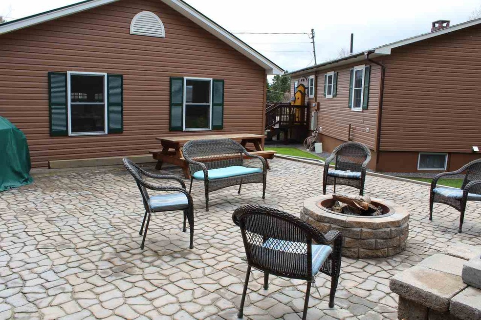 61 Hill Rd, Pittsburg, NH 03592 - photo 1