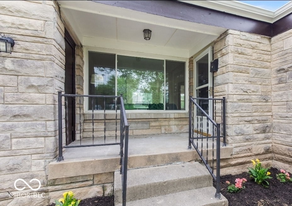 1108 N Ritter Ave, Indianapolis, IN 46219 - photo 1