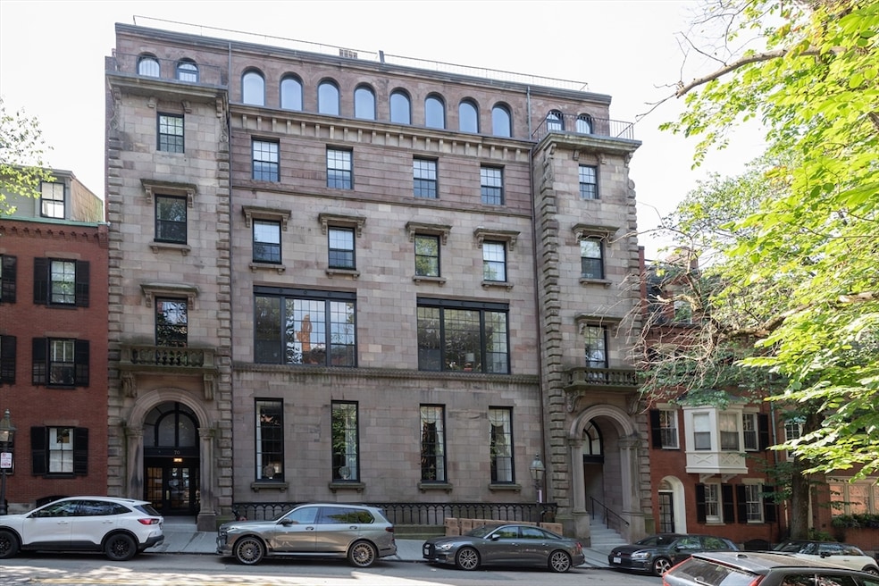 72 Mt Vernon St unit BA-72, Boston, MA 02108 - photo 1