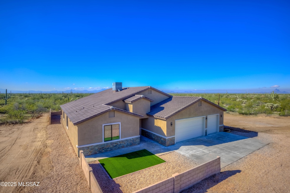 33983 E Terra Cotta Dr, Marana, AZ 85658 - photo 1