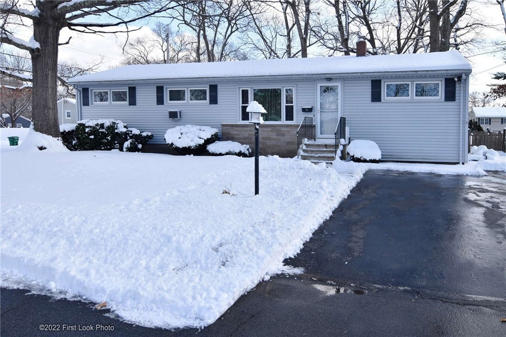 115 Peabody Dr, Warwick, RI 02889 - photo 1