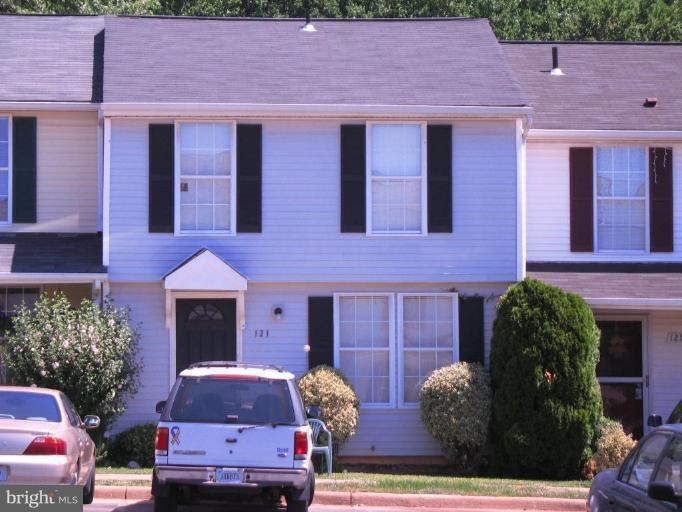 131 Split Oak St, Warrenton, VA 20186 - photo 1