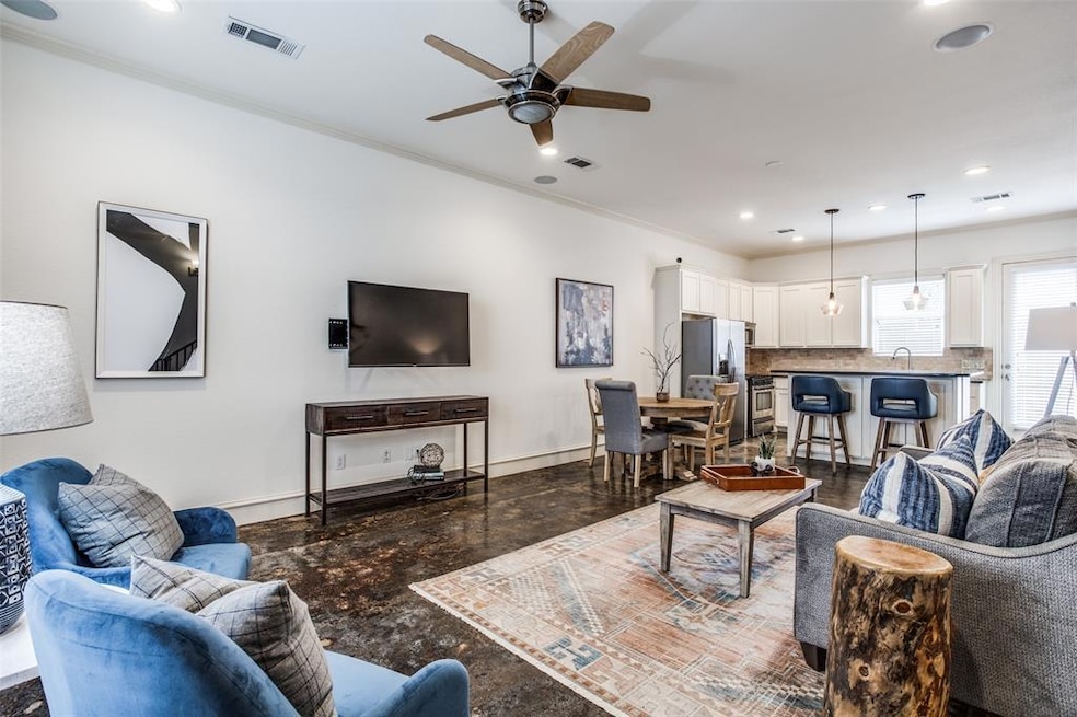 2627 N Garrett Ave, Dallas, TX 75206 - photo 1