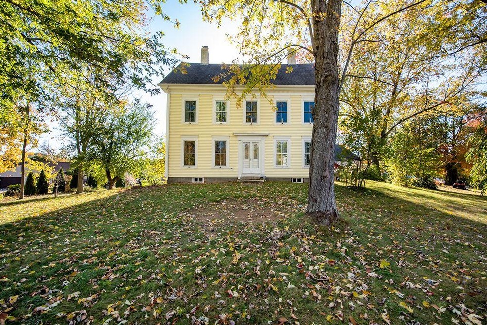 4 Bickford Rd, Rochester, NH 03867 - photo 1