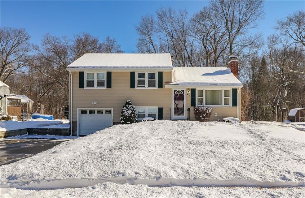 67 Riverside Dr, Vernon Rockville, CT 06066 - photo 1