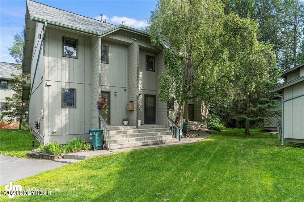 01-Front Exterior_ELI03891