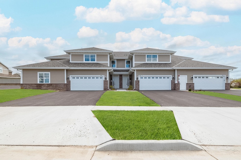 MLS-Exterior_704 Cardinal Ln 1402 (1)_1