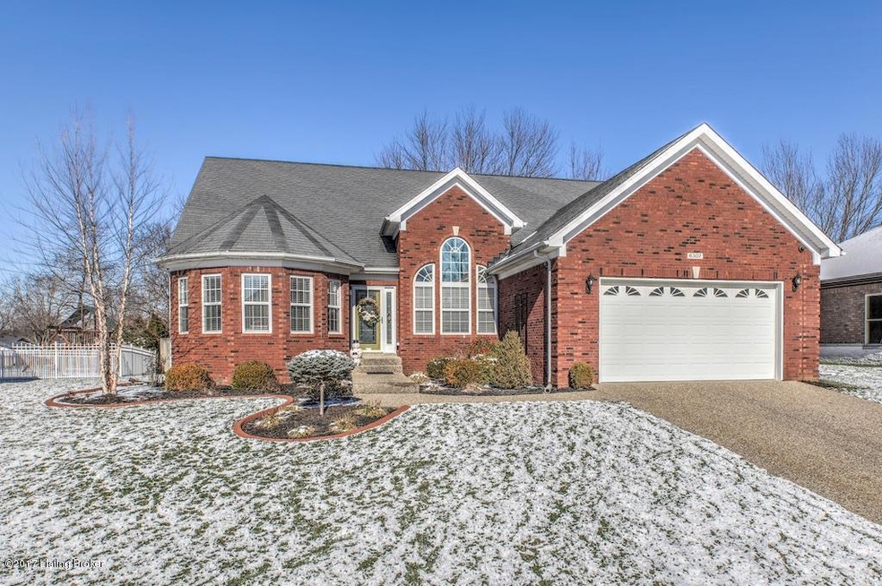 6307 Saskatchewan Dr, Louisville, KY 40228 - photo 1