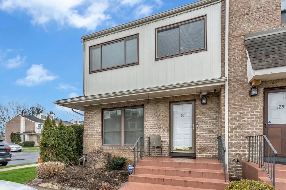 30 Vanderbilt Way, Valley Stream, NY 11581 - photo 1