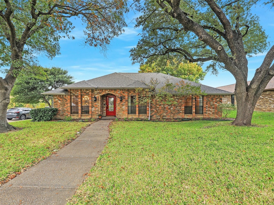 6601 Warm Breeze Ln, Dallas, TX 75248 - photo 1