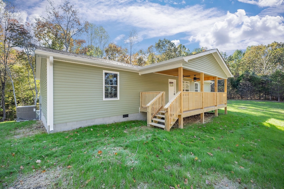 1053 Benton Tidwell Rd, Hilham, TN 38568 - photo 1