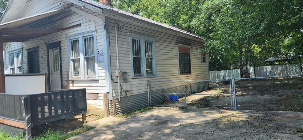 305 S College St, Dothan, AL 36301 - photo 1