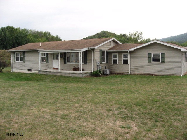 228 W Asa St, Everett, PA 15537 - photo 1