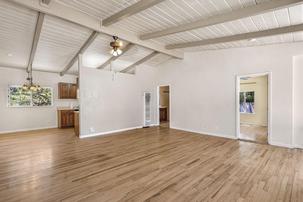 2-web-or-mls-CAMA2404