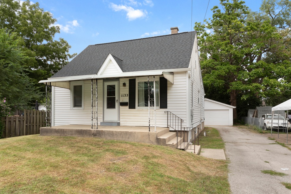 1135 Ridgeway Ave, Aurora, IL 60506 - photo 1