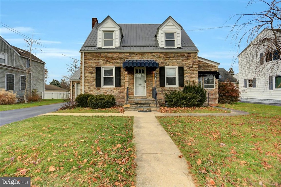312 N Grant St, Waynesboro, PA 17268 - photo 1
