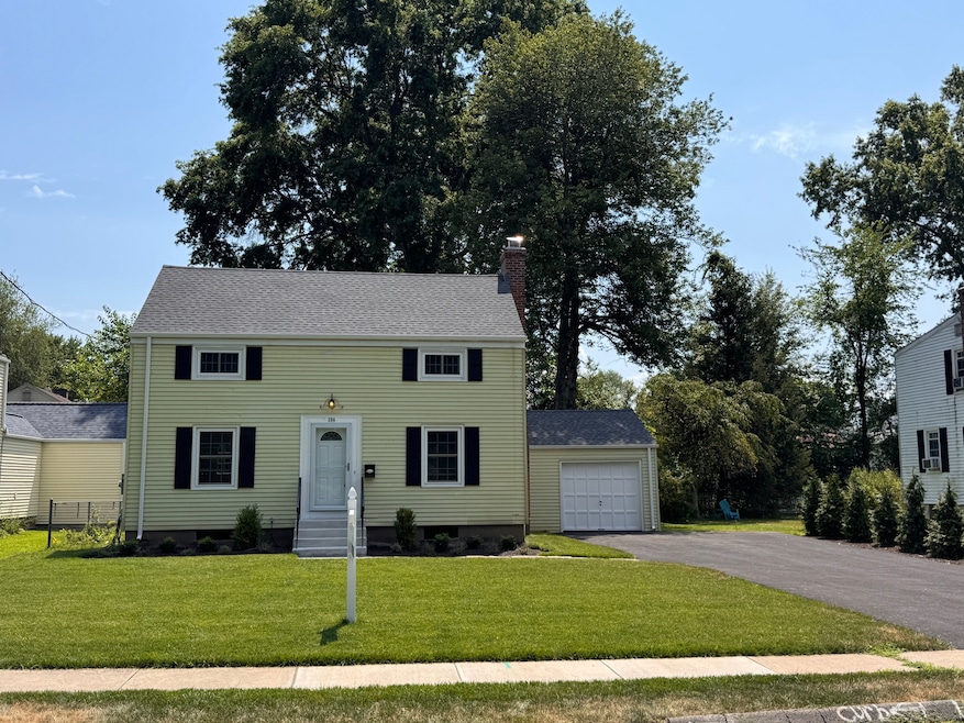 306 Brimfield Rd, Wethersfield, CT 06109 - photo 1