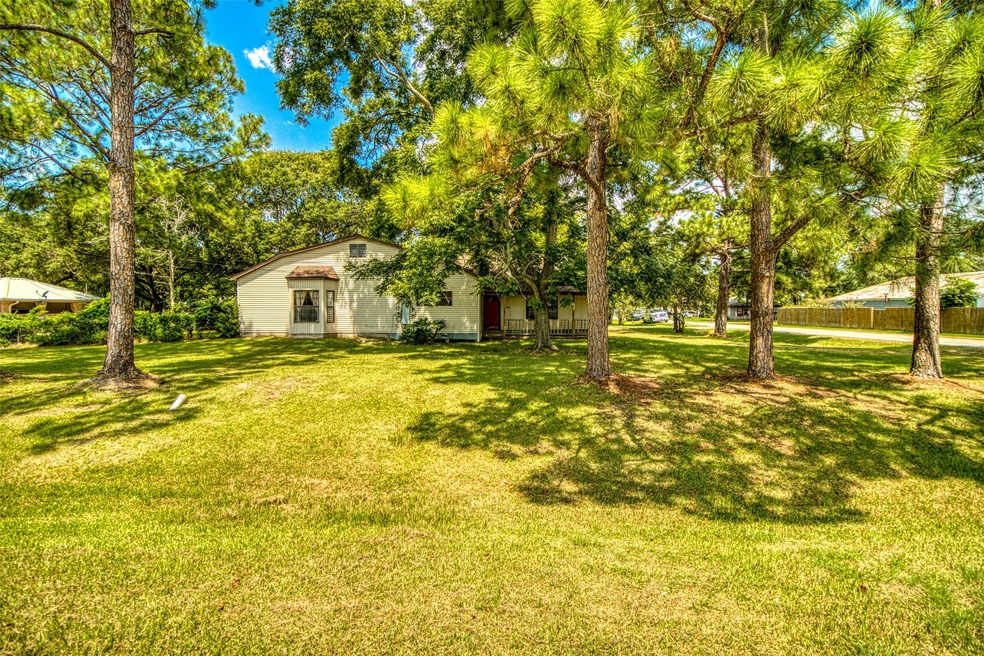 13102 Colony Rd, Needville, TX 77461 - photo 1