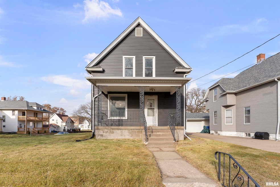 1703 18th Ave, Moline, IL 61265 - photo 1