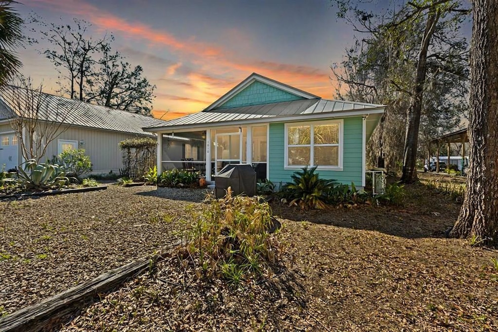 1010 SE Second Ave, Steinhatchee, FL 32359 - photo 1