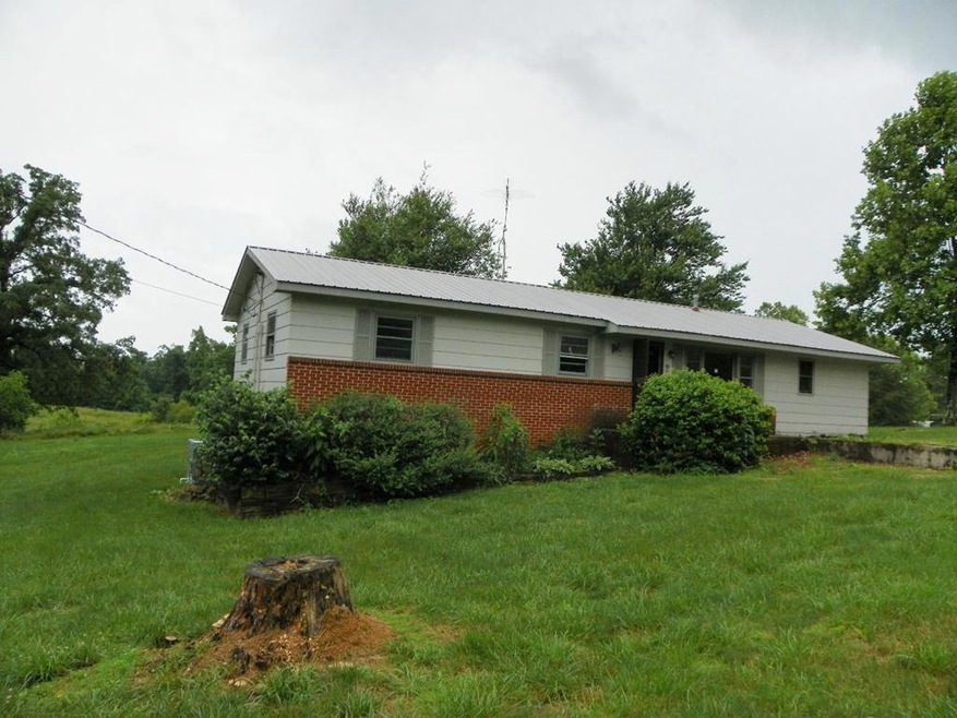 2231 Bell Rd, Crossville, TN 38571 - photo 1