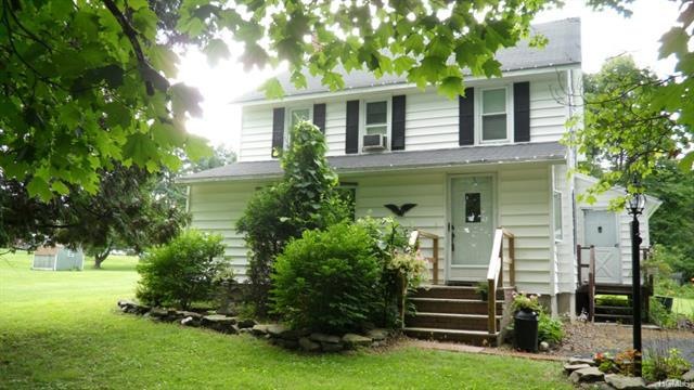 88 Gillespie St, Pine Bush, NY 12566 - photo 1
