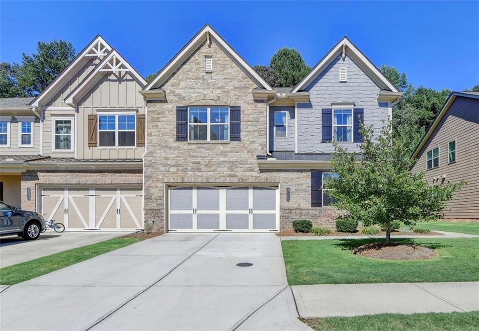 End Unit townhouse