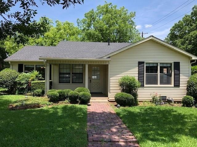 Welcome home!  Great curb appeal on corner lot
