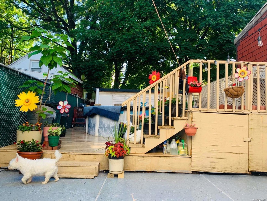 94-09 75th St, Ozone Park, NY 11416 - photo 1